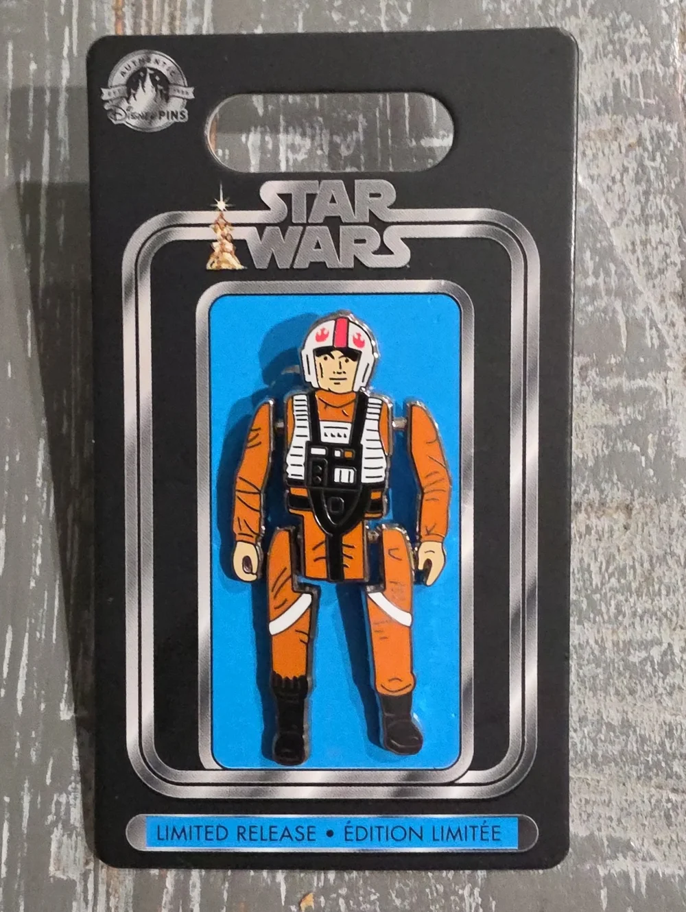 Disney Parks Star Wars Luke Skywalker X-Wing Pilot Action Figure Pin, Kenner